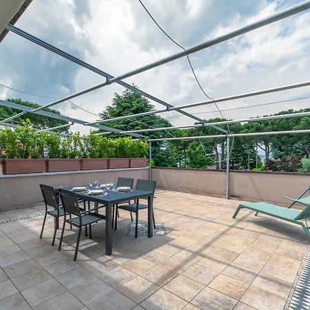 Daire Casa Marisa - In Con Piscina