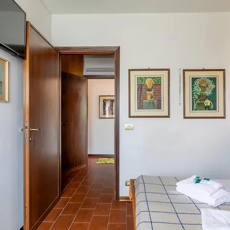 Casa Marisa - In Con Piscina Apartmán Bardolino