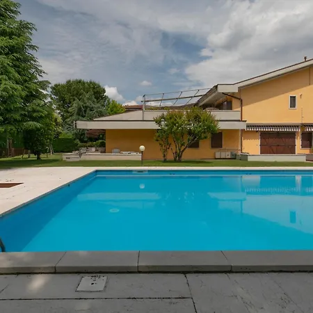 Casa Marisa - In Con Piscina Apartmán